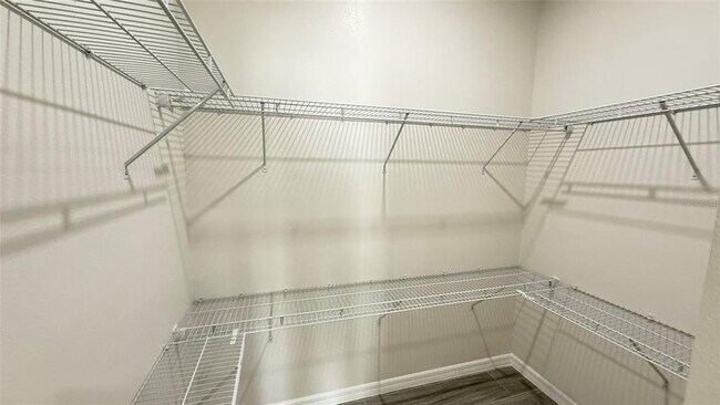 Building Photo - 37542 Eiland Blvd
