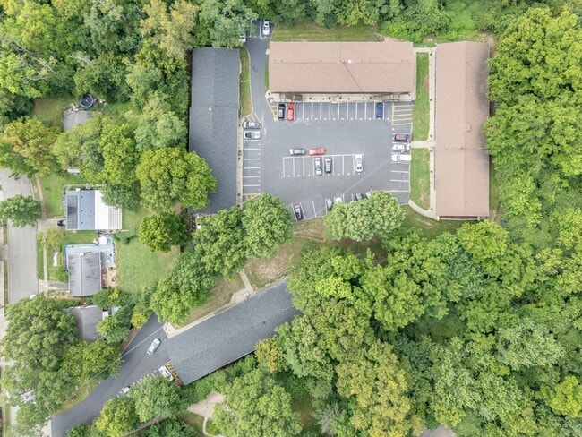 Building Photo - 2841 Cypress Way