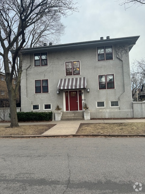 Building Photo - 666 Ashland Ave