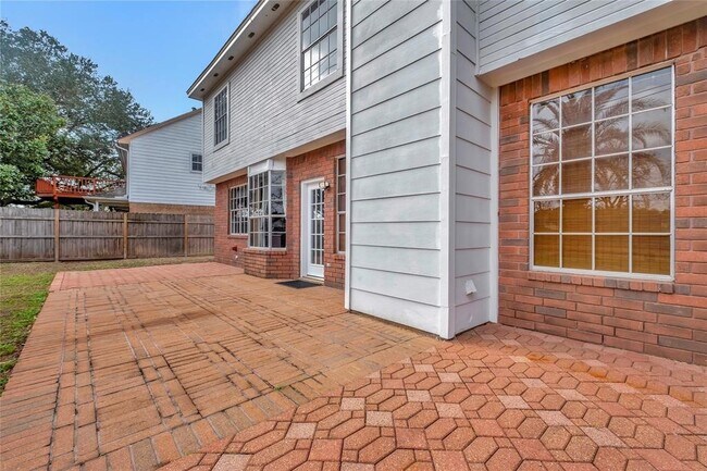 Building Photo - 4323 Ringrose Dr