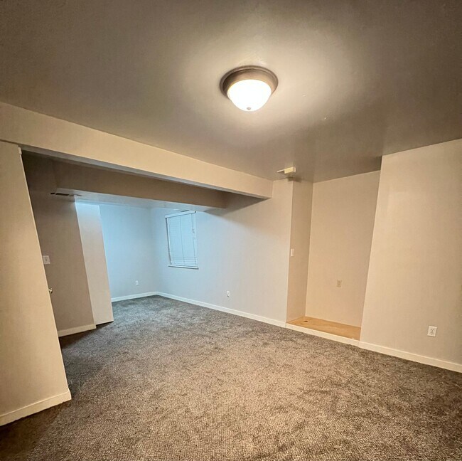 Building Photo - 8291 S 4800 W