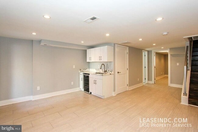 Building Photo - 32 N Street NW-