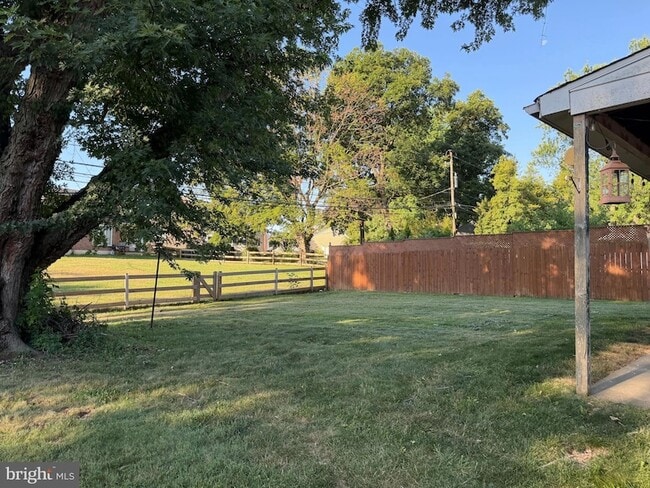 Building Photo - 114 Alders Dr
