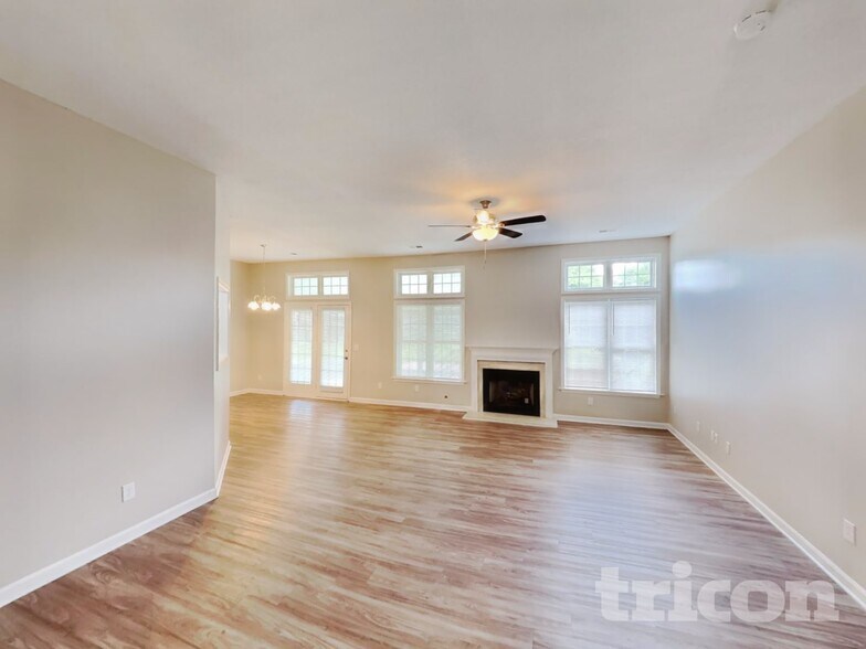 Building Photo - 3589 Bent Trace Dr