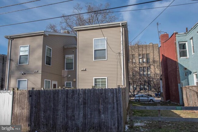 Building Photo - 759 N 44th St