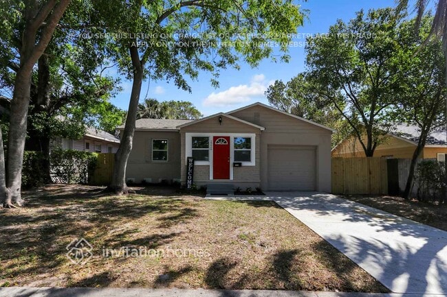 Building Photo - 2226 21st St S