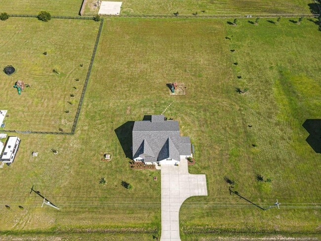 Building Photo - 2935 Duck Pond Rd