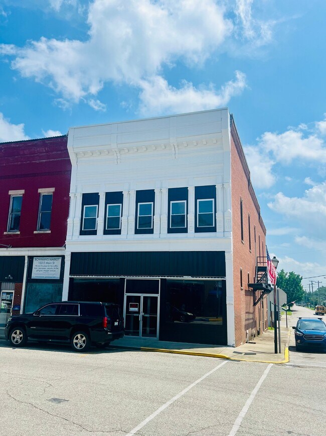 Building Photo - 101 E Main St