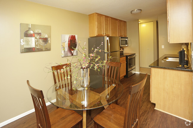 Kitchen - Stanley Court Apartments