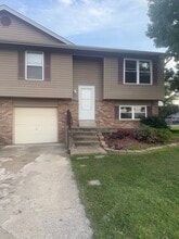 Building Photo - 552 Manor Hill Ln
