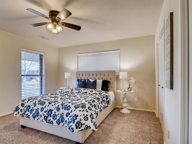 Building Photo - 1724 Westridge Dr