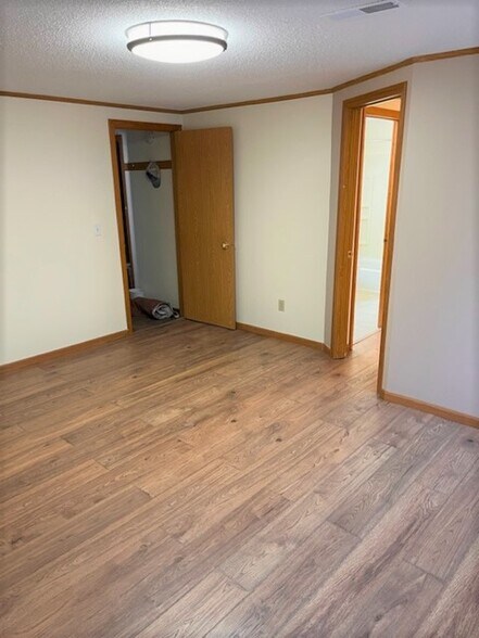 Building Photo - 4551 Scott Trl