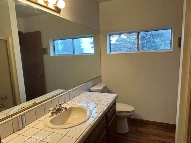 Building Photo - 897 Bear Springs Rd