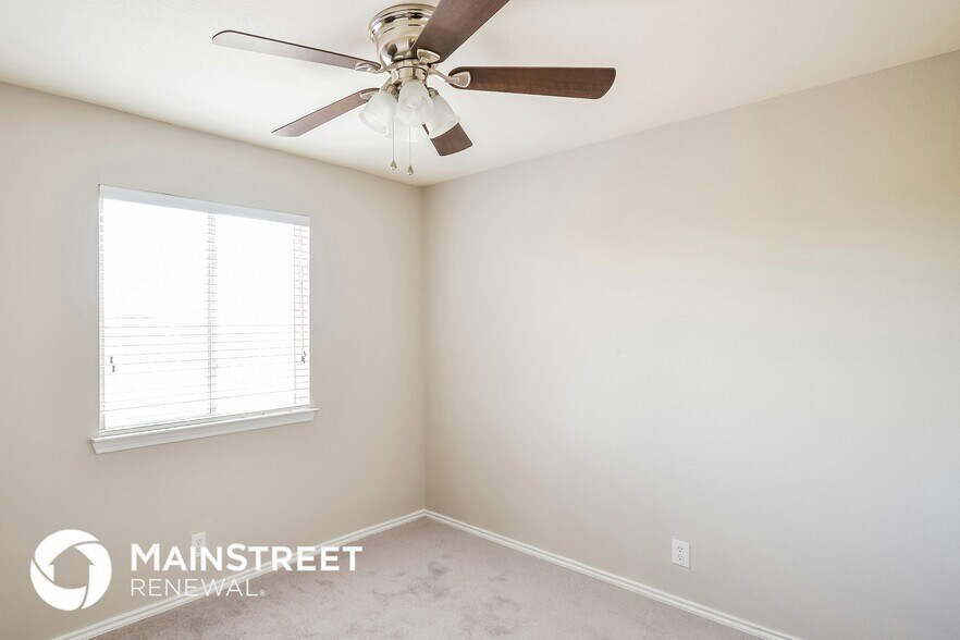 Building Photo - 8723 Trumpet Cir