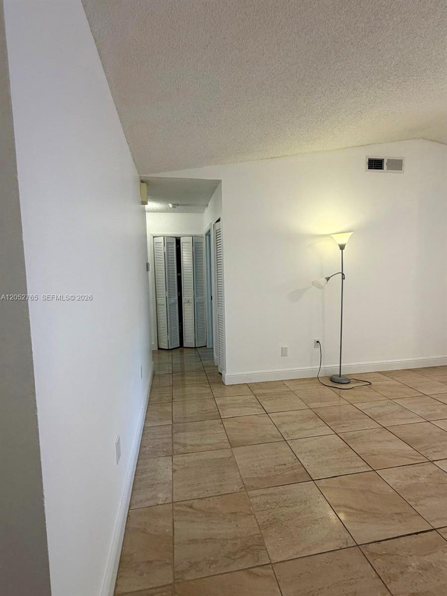Building Photo - 5028 SW 138th Avenue Cir