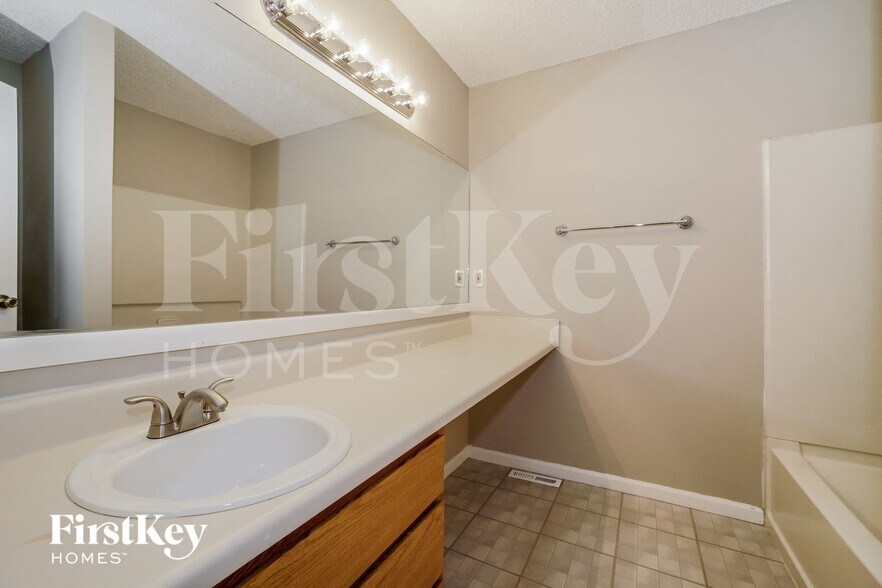 Building Photo - 5288 Goldfield Dr