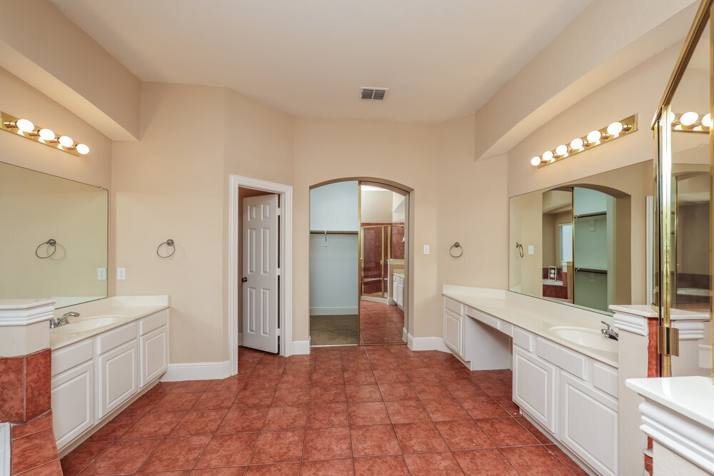 Building Photo - 3405 Marymount Dr