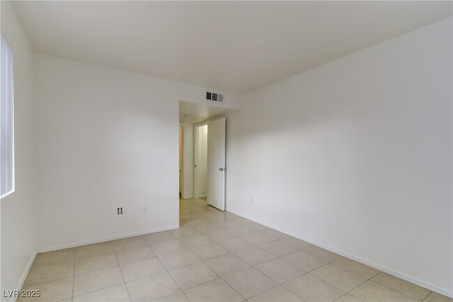 Building Photo - 3961 Rebecca Raiter Ave