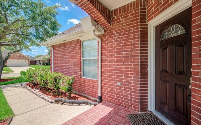 Building Photo - 802 Childers Ct