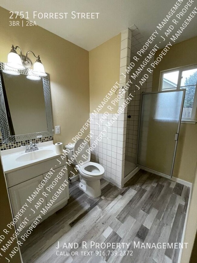 Building Photo - 2751 Forrest St