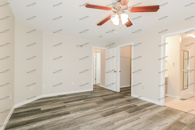 Building Photo - 106 Silica Dr