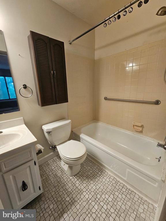 Building Photo - 3435 Pebble Beach Dr