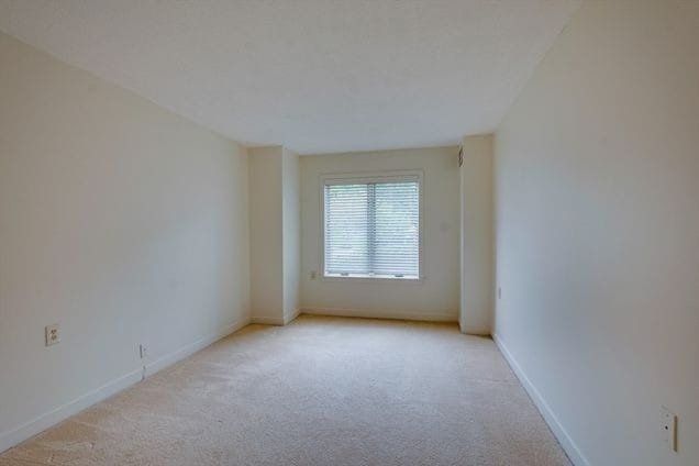 Building Photo - Spacious 2BR / 2BA First-Floor Condo with Balcony & Amenities at Rosemary Ridge