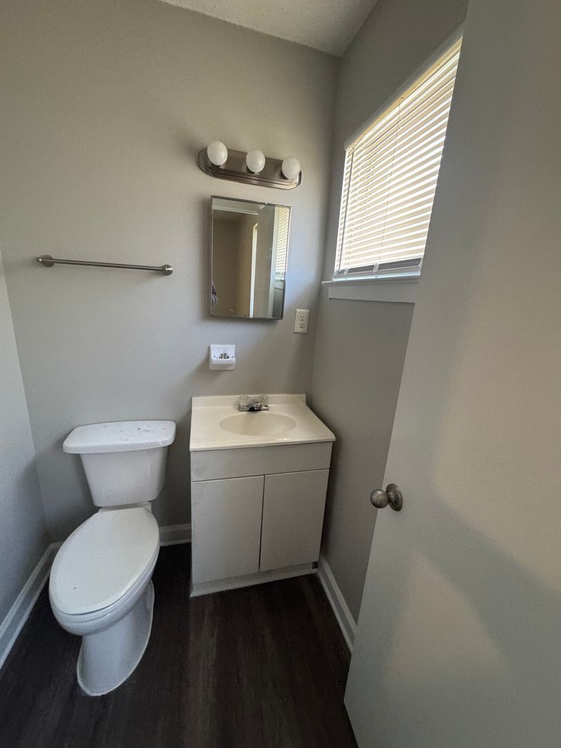 Building Photo - 1274 Parkrose Rd