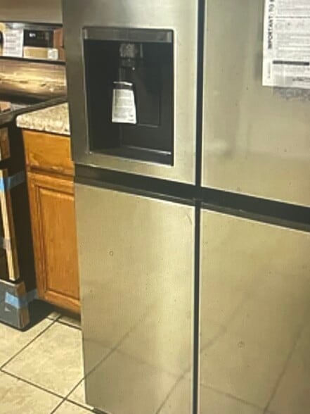 Building Photo - 1573 Mary St