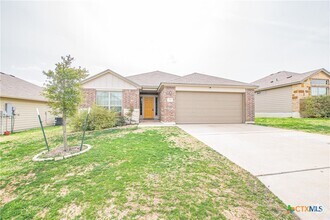 Building Photo - 2313 Vicksburg Ln