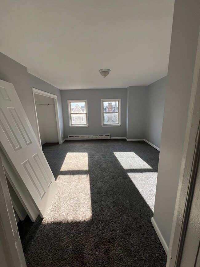 Building Photo - 3-Bedroom House for Rent!