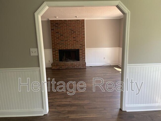 Building Photo - 9000 Colchester Ridge Rd