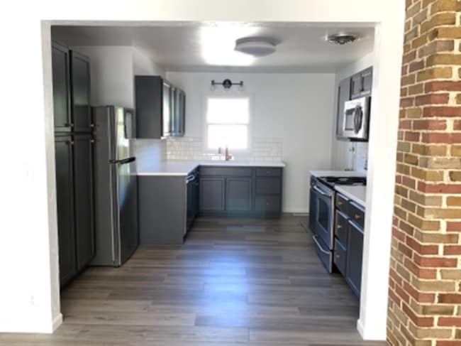 Building Photo - 1119 Milton Ave