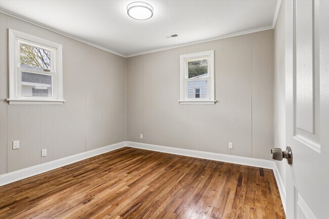 Building Photo - 1428 24th St