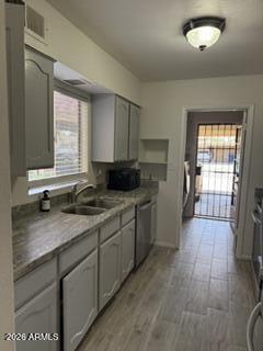 Building Photo - 5314 S Palm Dr