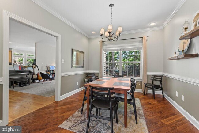 Building Photo - 43340 Wintersrun Ct