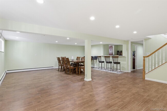 Building Photo - 716 Park Ln