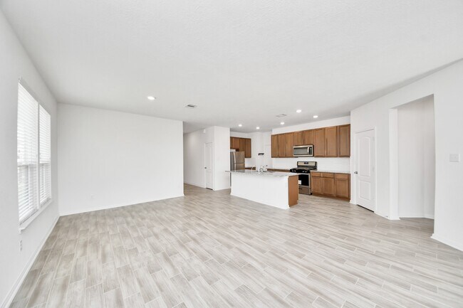Building Photo - 1270 Glendora Dr