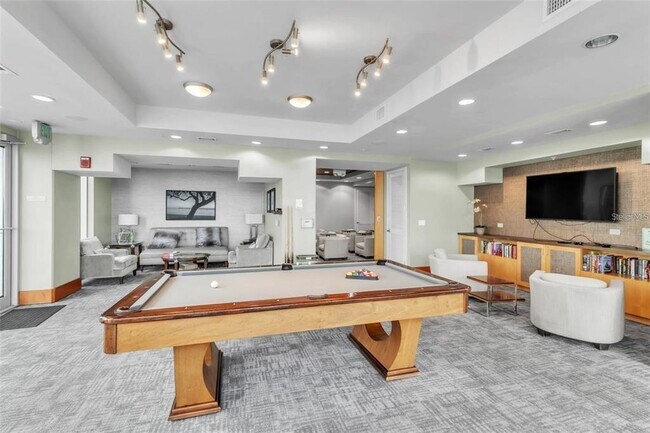 Building Photo - 777 N Ashley Dr