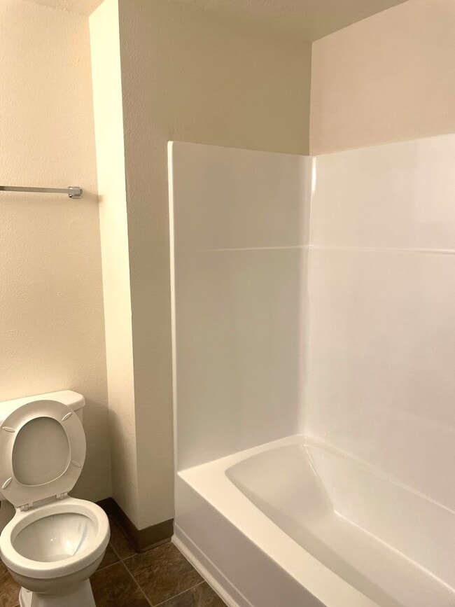 Building Photo - 3 bed 2 bath house in South Salem!