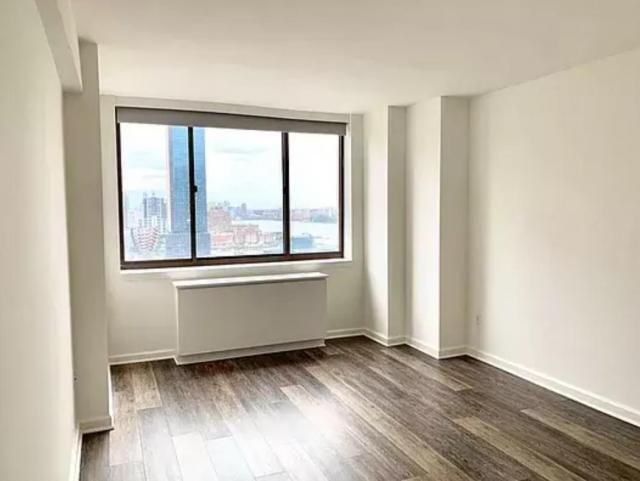 Primary Photo - 2 bedroom in NEW YORK NY 10036