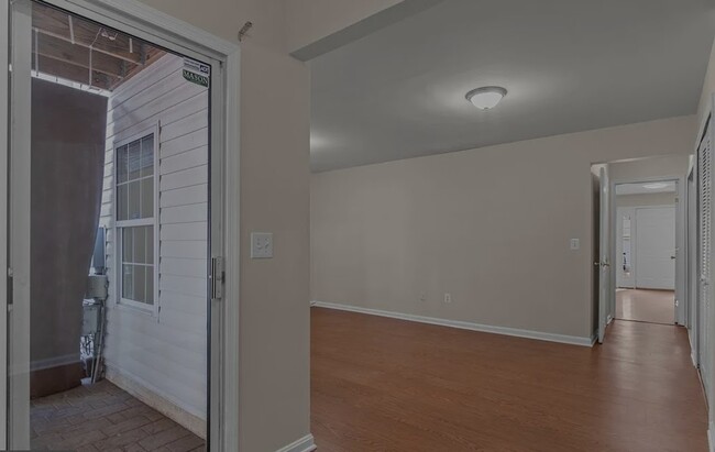 Building Photo - 18763 Trident Sq