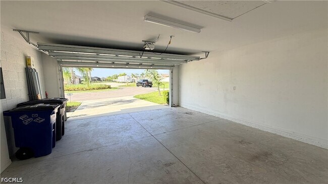 Building Photo - 4007 San Clemente Ct