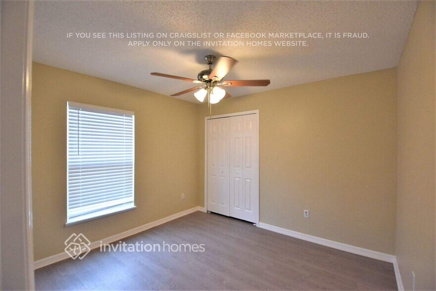 Building Photo - 1164 St Tropez Ct