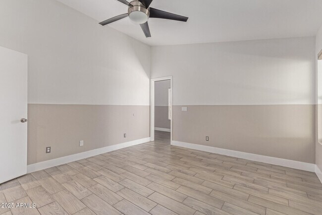 Building Photo - 15824 N 33rd Pl