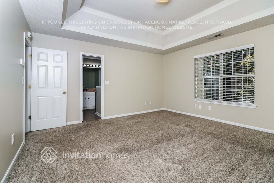 Building Photo - 5725 Crystal Springs Way