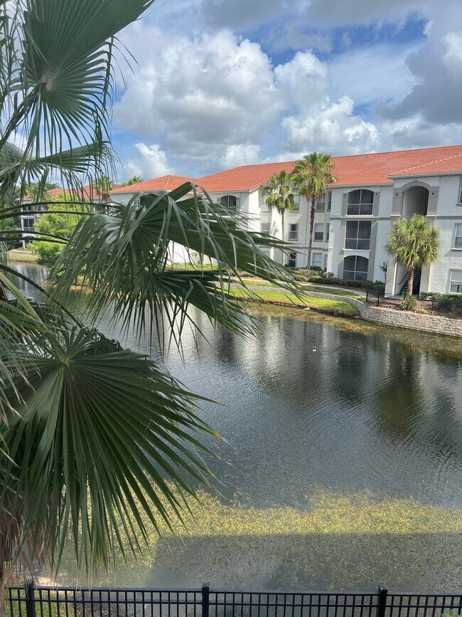 Building Photo - Maitland Area 2/2 Condo with Water View