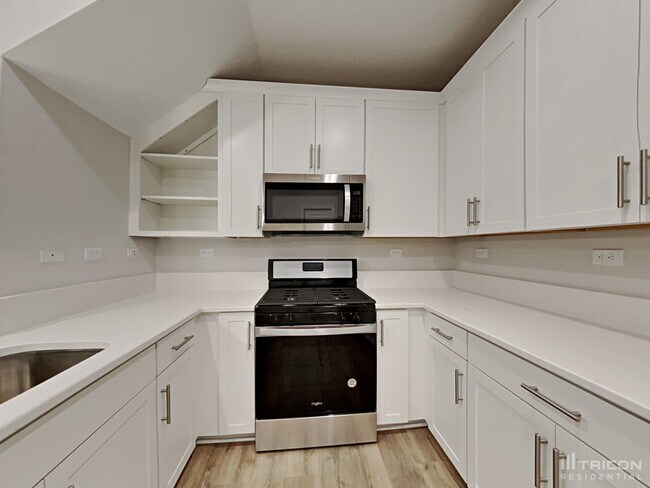 Building Photo - 298 Charlie Way