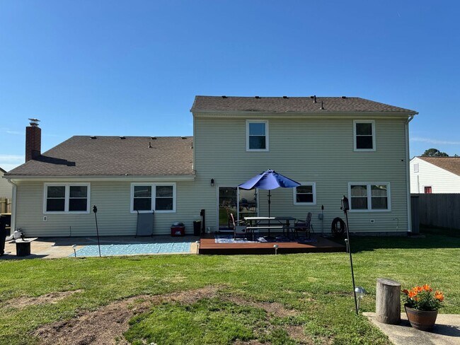 Building Photo - 3104 Guenevere Dr