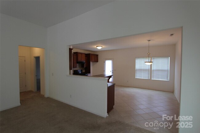Building Photo - 300 Commodore Loop